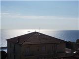 Rif. 001 &#8211; Soleggiato trilocale con terrazza vista mare e garage di propriet&#224;